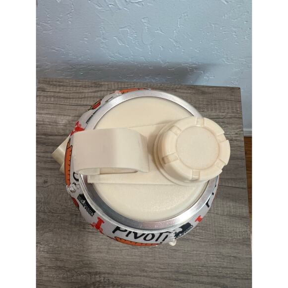 Juggy FRIENDLY Special Edition Friends TV Show 73oz Water Jug Bottle - Picture 6 of 13